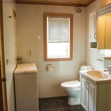 Three-bedroom Holiday In 別荘